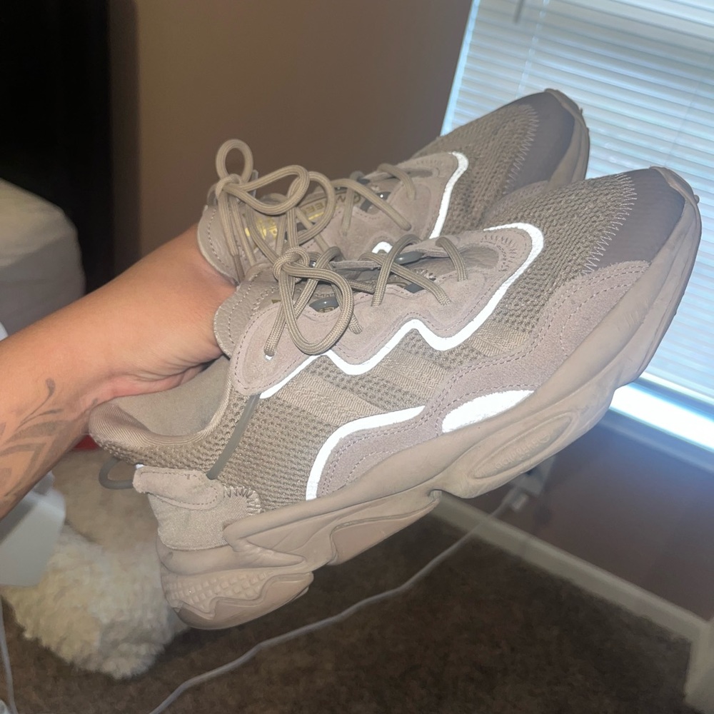 Adidas Ozweegos 9.5W